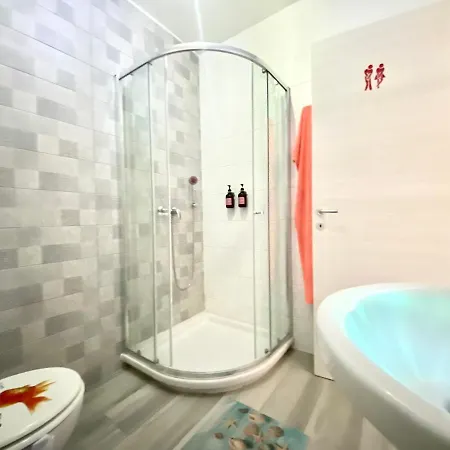 Central Private En-Suite With Balcony In Shared Residence Pietà Exterior photo