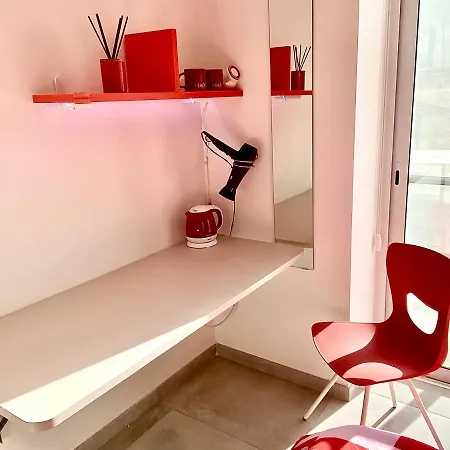 Central Private En-Suite With Balcony In Shared Residence Pietà Exterior photo