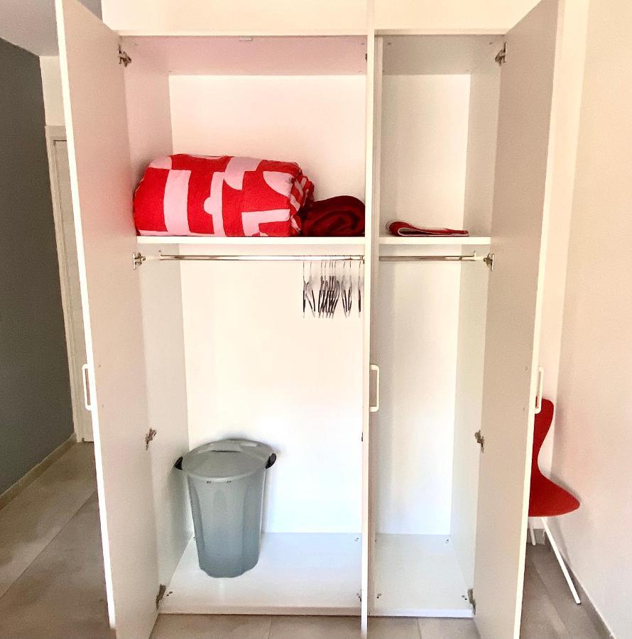 Private En-suite With Balcony In Shared Homestay *